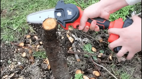 MINI MOTOSIERRA DE MANO INALAMBRICA 1 BATERIAS 48V